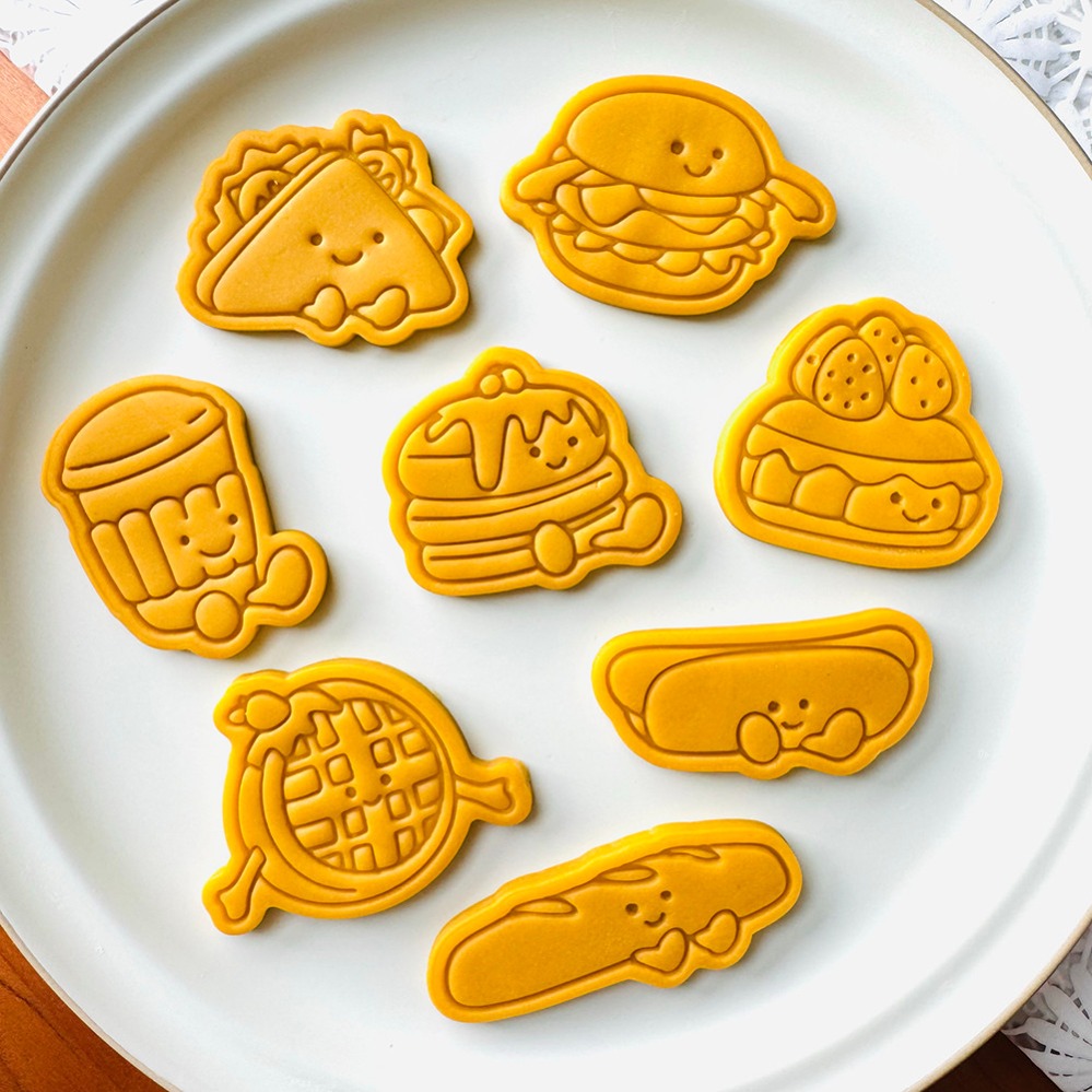 Kitchen Appliances For Baking - Emporte-pièces et moules à biscuits et